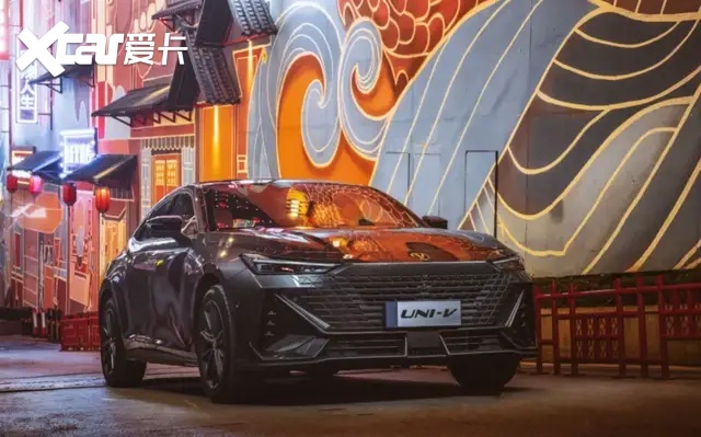 【e汽车】UNI-V入局，“KTV”组合助力长安中高端突围战进入新阶段