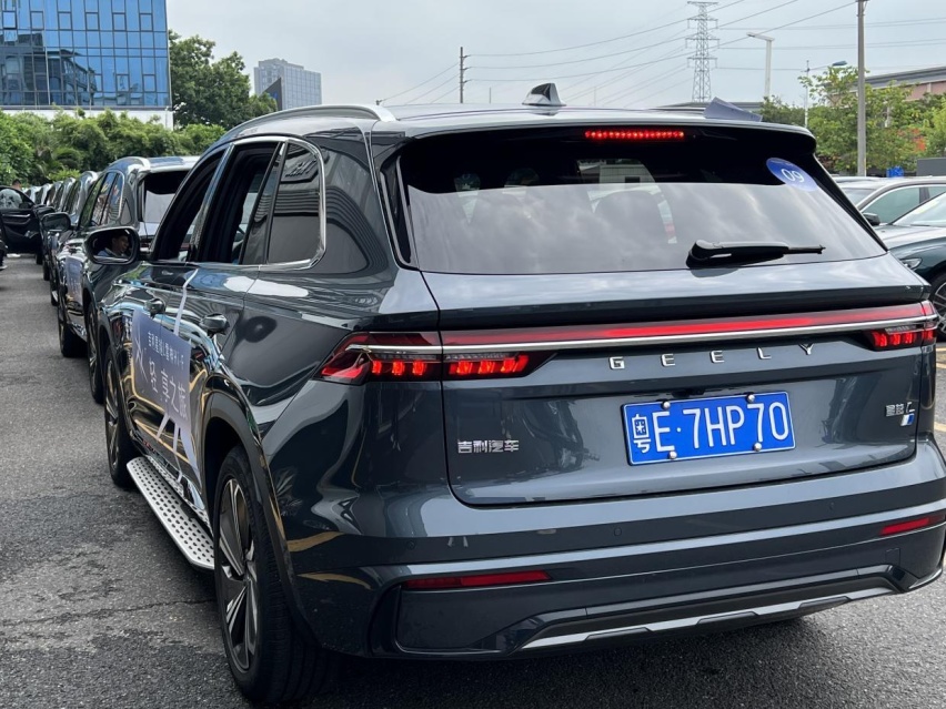 可能是国产油电混动的天花板，星越L Hi·F实测油耗居然这么低！