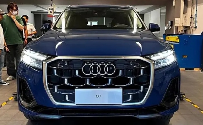 新款奥迪Q7实车现身国内 7月正式上市