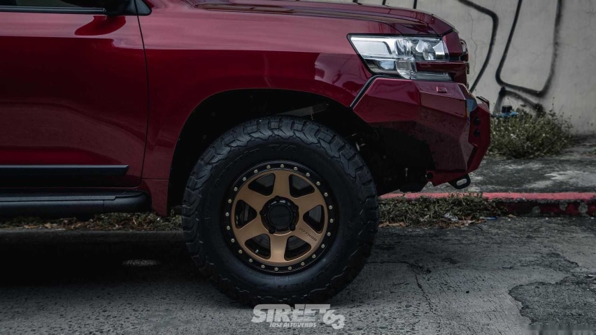 manila-proofed-toyota-land-cruiser (6).jpg
