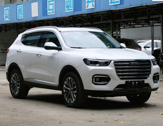 家用SUV，在意省油，长安CS75plus和瑞虎8怎么选？