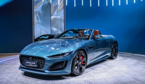 何为经典跑车？捷豹F-TYPE 75周年典藏版VS保时捷718