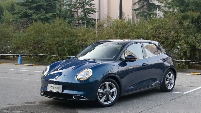 女朋友想换MINI，你却花10万买台二手欧拉好猫，合适么？