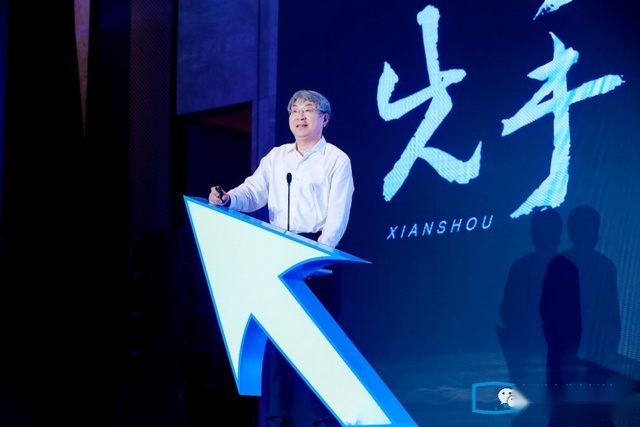 尹同跃：25年“翻手为云”，下个10年“覆手为雨”