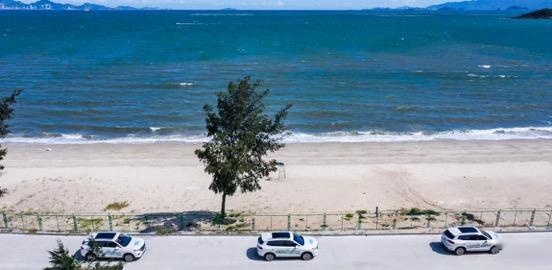 献礼深圳四十载 诚意荣威终到来 买大车 送小车 直上深圳牌