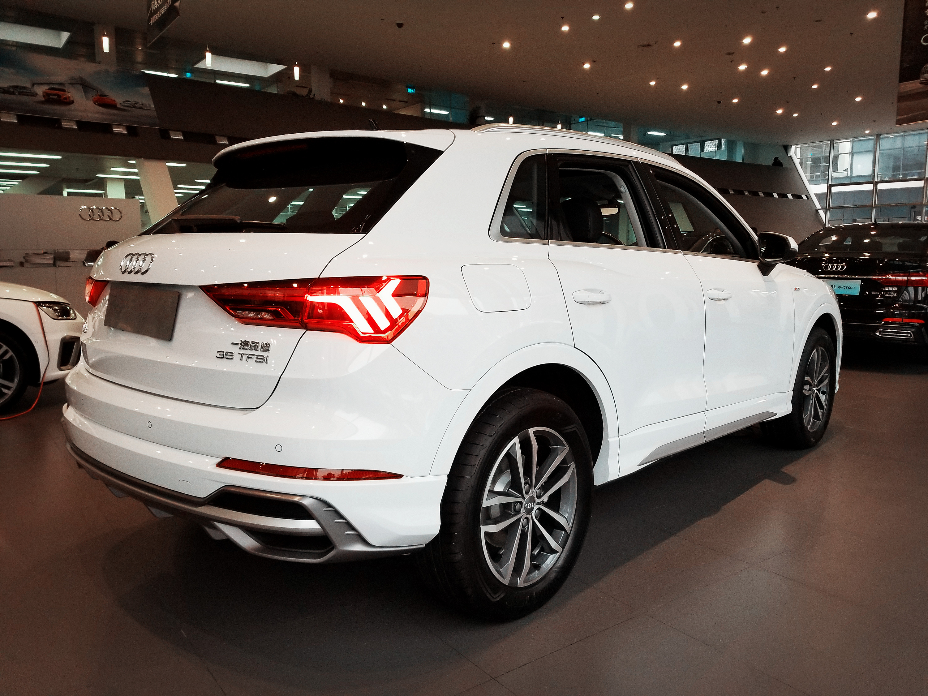 ����̽���ɣ��W��ȫ��Q3��5.3�f���𶷚�Ϣ������