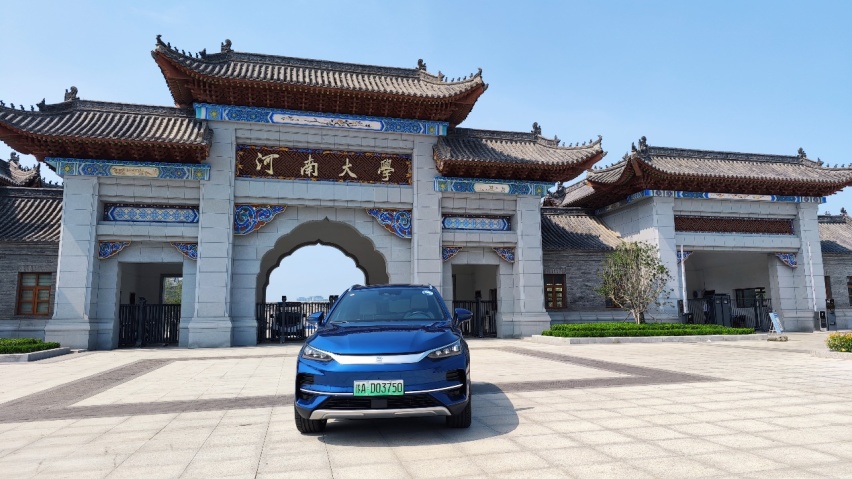 6座布局/4.4秒破百 试驾2022款唐EV 诚意满满的家用车