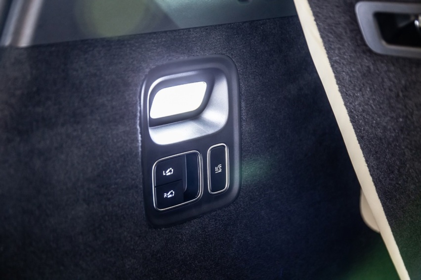 理想 L9 深度解析:“家用 SUV”的多元宇宙