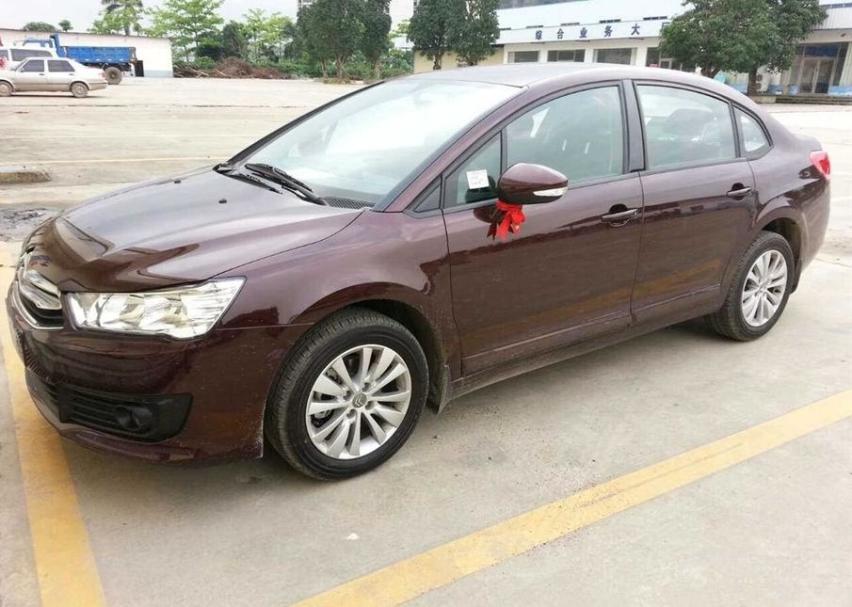 法系车就那么不保值？4年前12万落地，现在二手车只要4万，能买吗