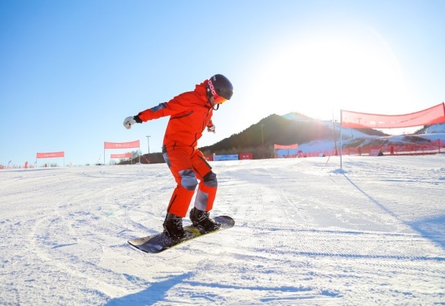 越冰雪悦自由：BJ40冰雪体验营开营啦