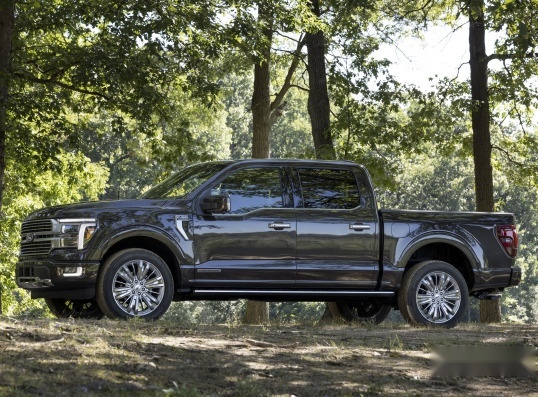一骑绝尘，引领未来，全新福特F-150中期改款车型发布