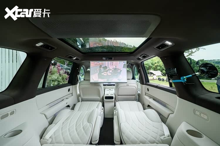 奕境X9座舱开箱，首搭鸿蒙座舱6重新定义第二代家庭旗舰