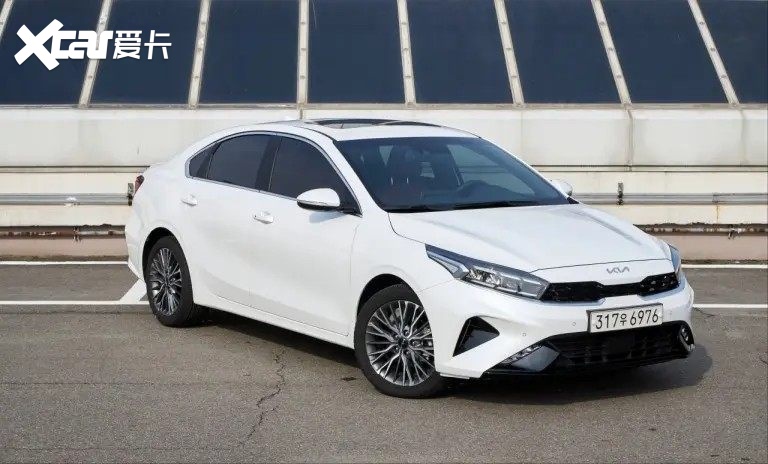 12万级最好看轿车？起亚K3改款将至 1.4T动力性能提升！