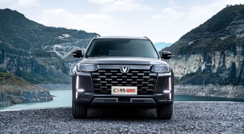 三胎家庭购车新选择，长安CS95PLUS强势来袭，起售价17.59万
