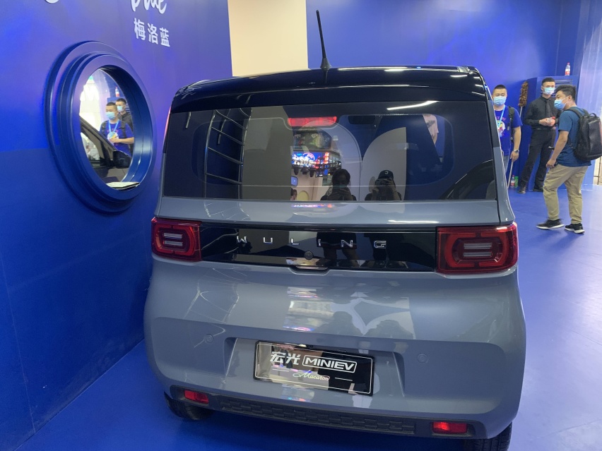 售3.76万起/国民潮车 宏光MINIEV马卡龙秋色上市