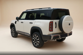 中大型硬派SUV，吉利银河战舰700首发亮相，搭载1.5T/2.0T插