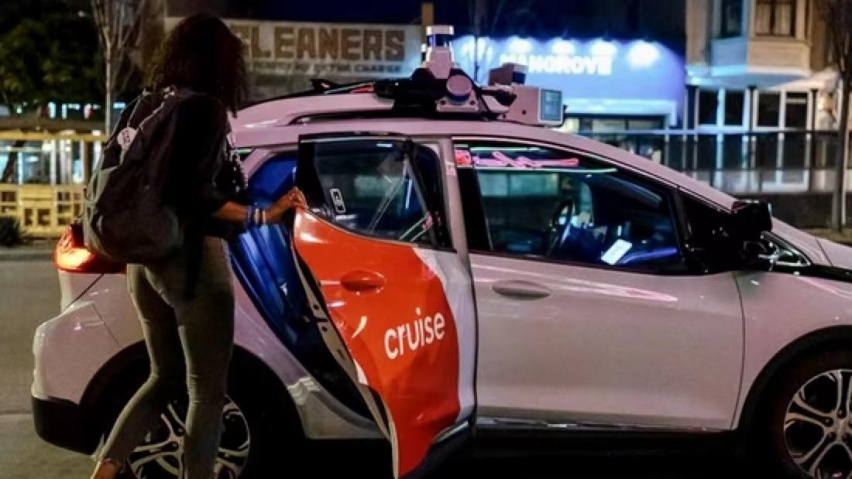 不只特斯拉，通用也现幽灵刹车，装5个激光雷达为何还出错？