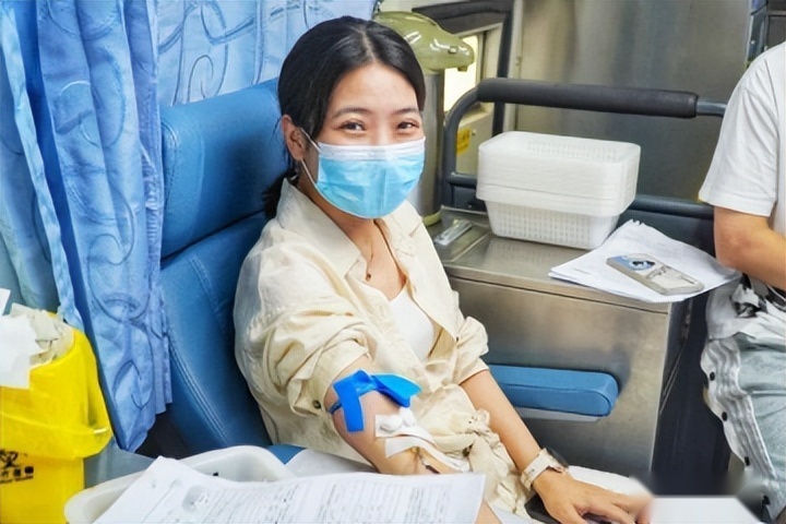 扬州泰州机场哪里可以免费停车，扬泰机场停车场收费多少钱一天