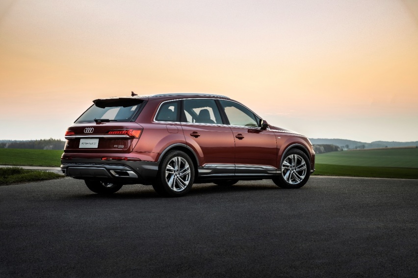 3.0T+V6还标配7座，全新奥迪Q7真是又大又强