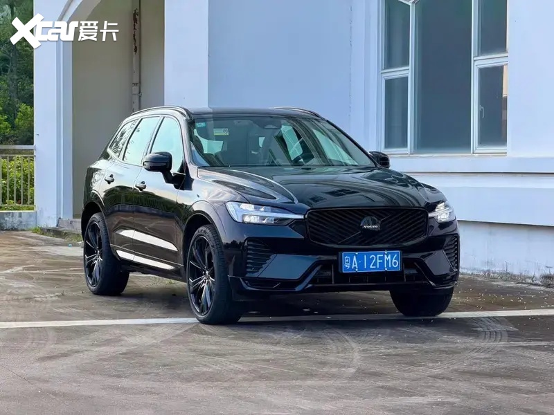 全新XC60黑武士：沃尔沃不装了，这次直接把北欧性冷淡穿成了一身黑