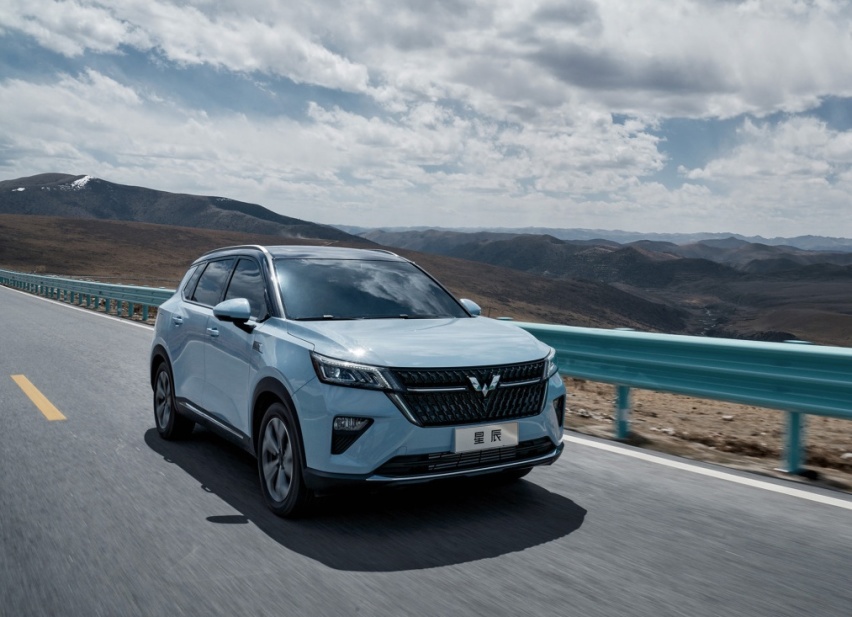 10万元内也能买到精品SUV，五菱星辰售价才6.98万元起
