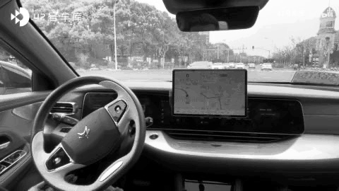 华为:做Robotaxi的都得死!滴滴Auto X:啊