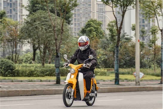 试驾|森蓝B1蓝调打卡重庆网红地，严苛续航测试能通过吗？