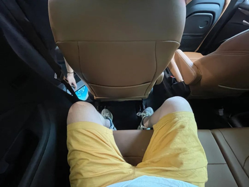实拍上汽大通MAXUS G50 PLUS，价格亲民，实用性能否满足三孩