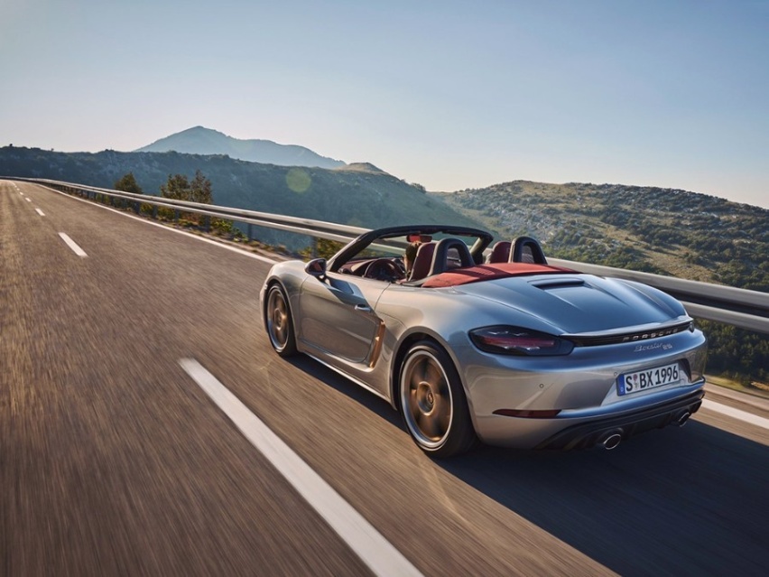 预计3月正式上市，保时捷发布Boxster25周年纪念版