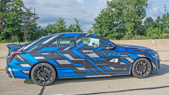 V6/V8+手动挡+后驱 凯迪拉克CT4-V 与CT5-V