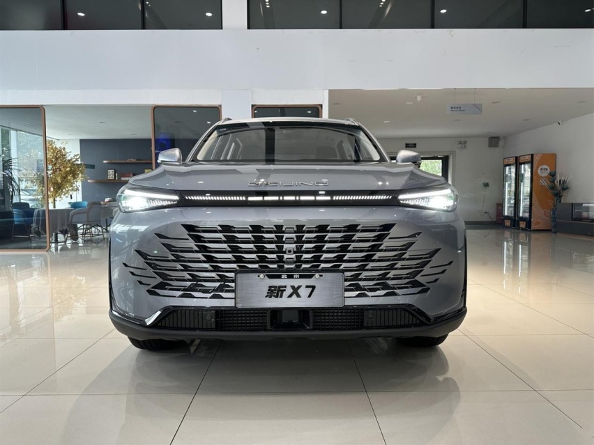 实拍北京新X7：更大、更好看、更智能