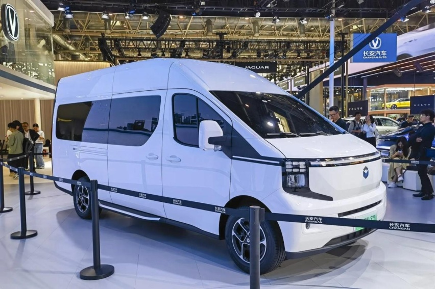 北京车展：低碳智慧商用车 长安凯程首款数智大VAN V919首秀