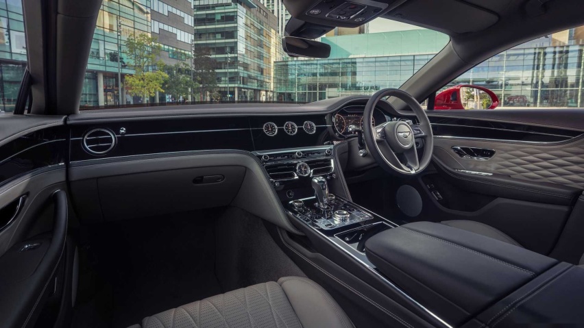 bentley-flying-spur-v8-interior.jpg