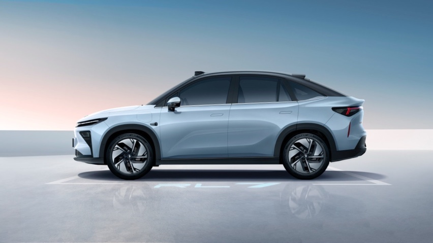 605公里续航，智能后驱轿跑SUV 睿蓝7预售13.37万起
