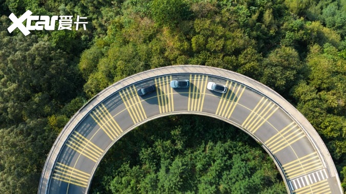试驾奥迪E7X:传统豪华品牌认真起来,新势力真的会慌