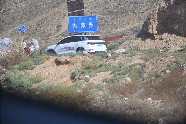 唐&宋Pro深度试驾报告：在内蒙无人区极限路况，表现依旧出众