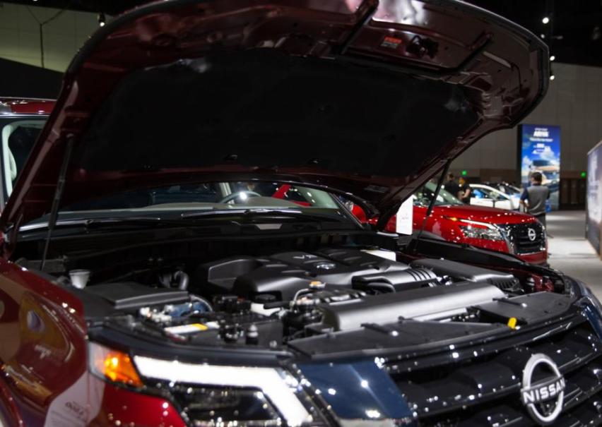 北美不怕烧油，国外途乐配5.6L V8发动机，但外观内饰真的太老