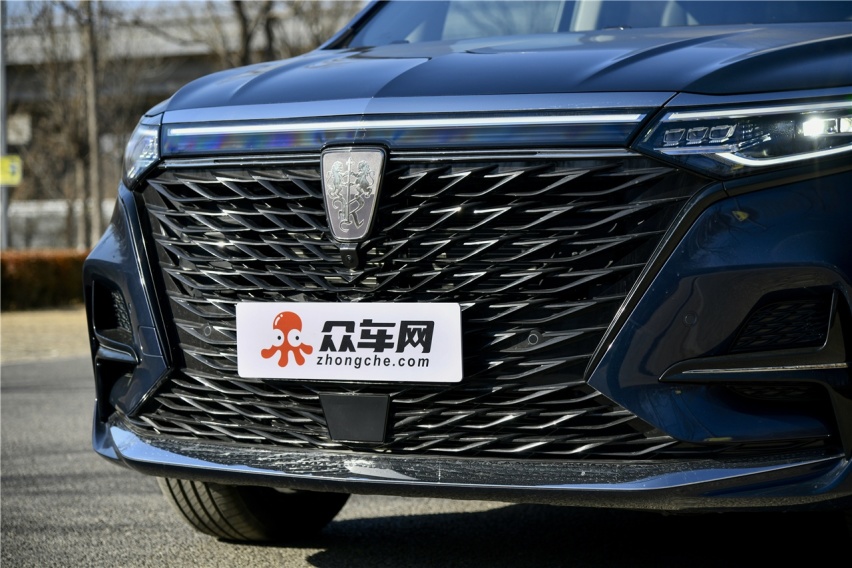 试驾荣威iMAX8 大男孩向奶爸的转变 绕不开一辆MPV