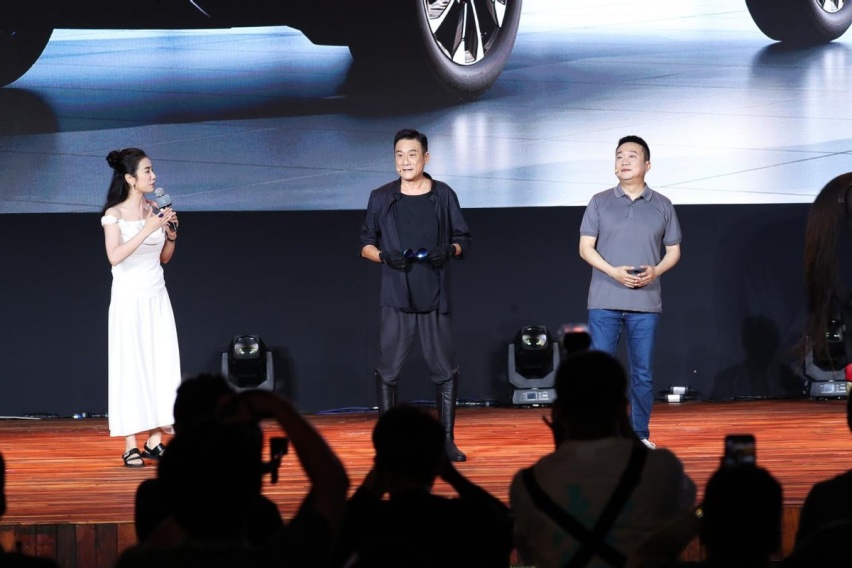 梁家辉代言CX-50行也 马自达打破不再“塞车”梗