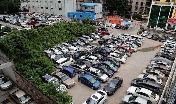 老百姓不买车，报复性消费成空话一句，只有“发钱”才能救车市？
