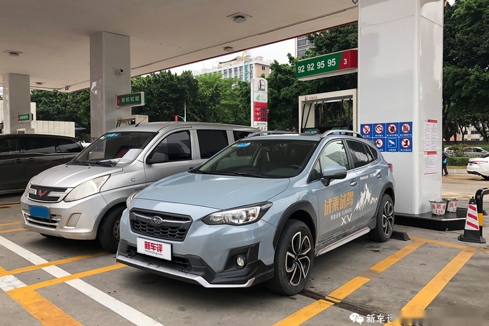 2.0L水平对置发动机，理工般的外观，斯巴鲁XV你买吗？