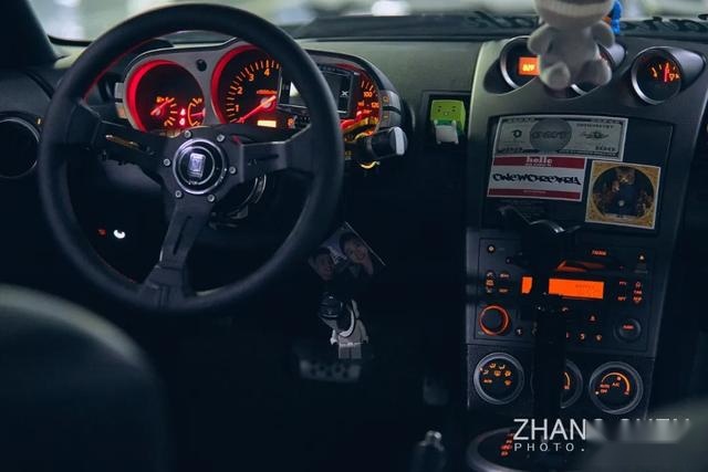 经典淑女焕新春，墨绿色日产350Z改装完美姿态