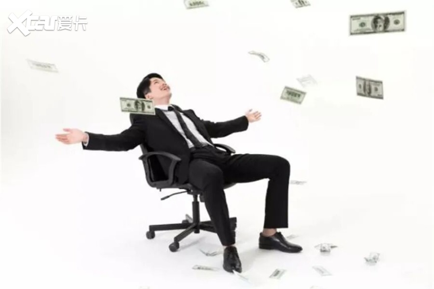 当价格战吞噬4.4%利润率：这波人事海啸，是自救还是自杀？