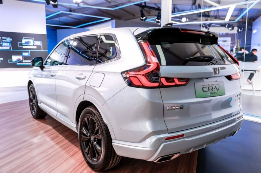 全新一代CR-V e:PHEV，日系插混的“六边形战士”