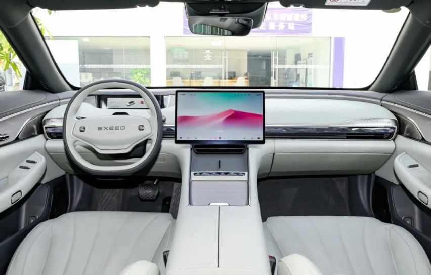 年末重磅新车：问界M9黑科技成焦点，极氪007价格或再下探？