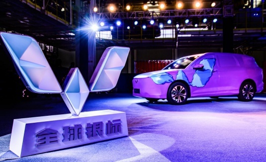 第一家突破2200万的中国车企！五菱又多了一种颜色