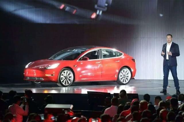 特斯拉Model3被捧上天，比亚迪汉、小鹏P7还有机会吗？