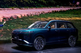 10.98万起售定位大六座SUV 五菱星光L正式上市