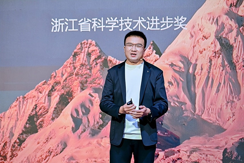 方太全场景净水双品亮相AWE，首发净水白皮书领航市场趋势