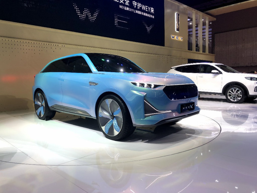 上海车展必看的概念车 WEY-X 4.6s破百 薄荷绿车身带你穿梭未来